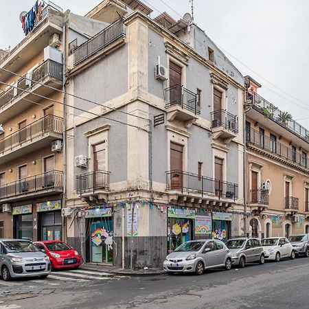 Catania Central And Comfy Apartments Catânia Exterior foto