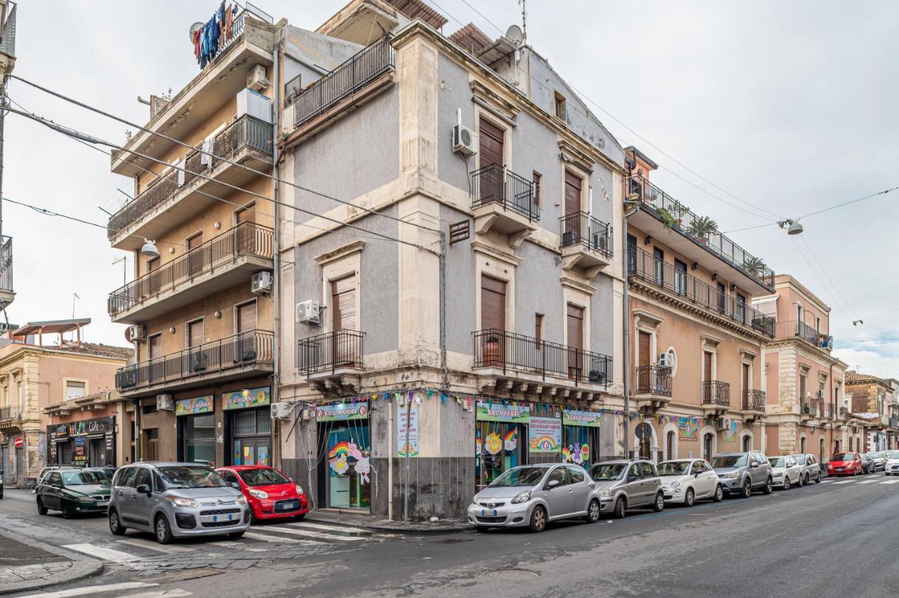 Catania Central And Comfy Apartments Catânia Exterior foto